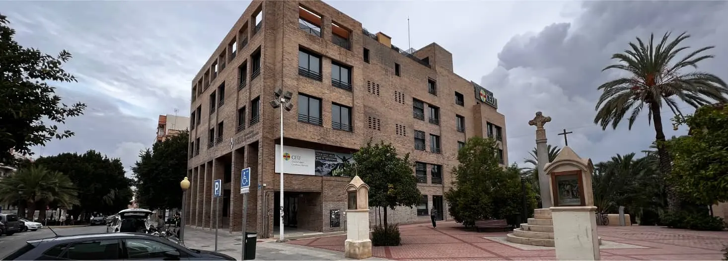 Reyes Católicos Campus